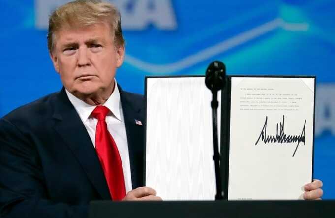 Trump Backs Out of UN Arms Trade Treaty: ‘We are taking our signature back’ Trump Backs Out of UN Arms Trade Treaty: ‘We are taking our signature back’