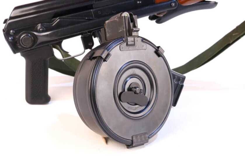 Guns of the North Hollywood Shootout: Life Imitates Art Guns of the North Hollywood Shootout: Life Imitates Art