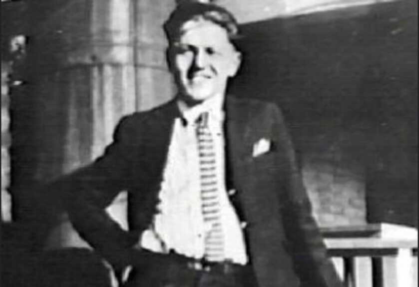 1911 Baby Machine Gun and the Baby Faced Monster: Lester Gillis 1911 Baby Machine Gun and the Baby Faced Monster: Lester Gillis