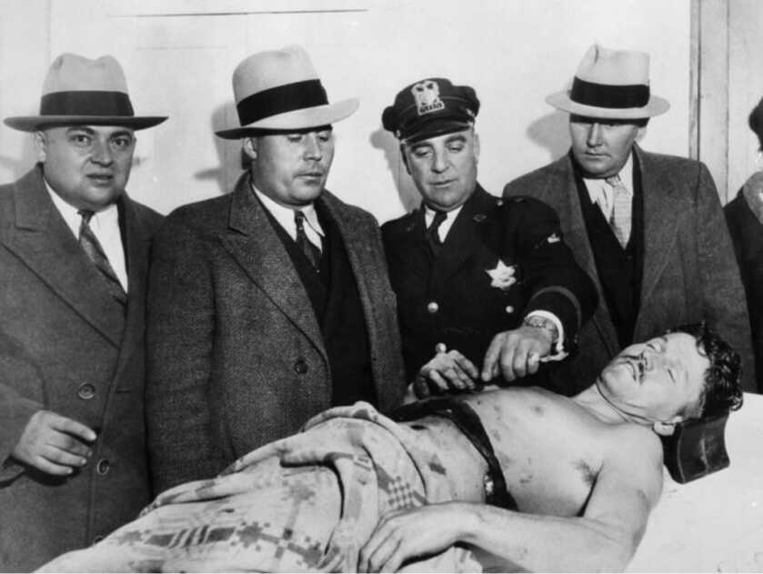 1911 Baby Machine Gun and the Baby Faced Monster: Lester Gillis 1911 Baby Machine Gun and the Baby Faced Monster: Lester Gillis