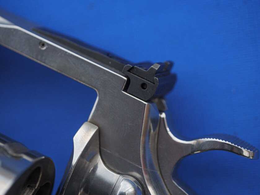 Colt Python: First Shots! - SHOT Show 2020 Colt Python: First Shots! - SHOT Show 2020