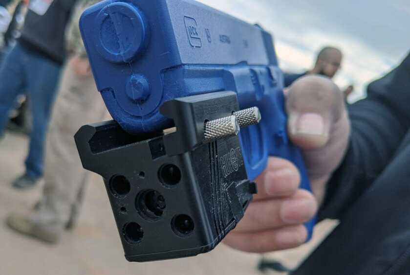 GunEye: A Weapon-Mounted Camera that Connects to Your Smartphone - SHOT Show 2020 GunEye: A Weapon-Mounted Camera that Connects to Your Smartphone - SHOT Show 2020