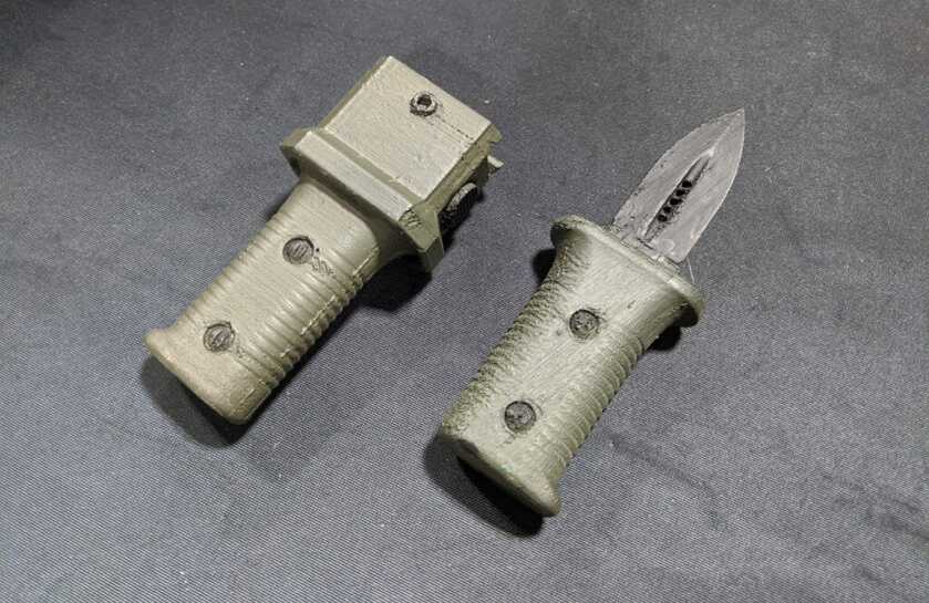 The Modern Bayonet: 'GripKnife' is a Foregrip and Knife in One – SHOT Show 2020