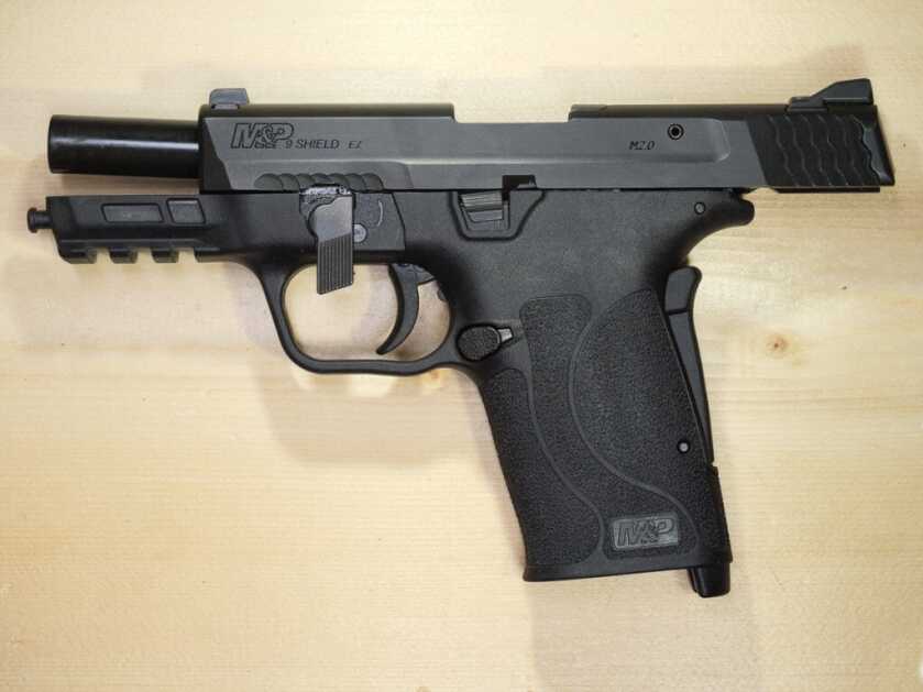Smith & Wesson M&P 9mm SHIELD EZ - Review Smith & Wesson M&P 9mm SHIELD EZ - Review