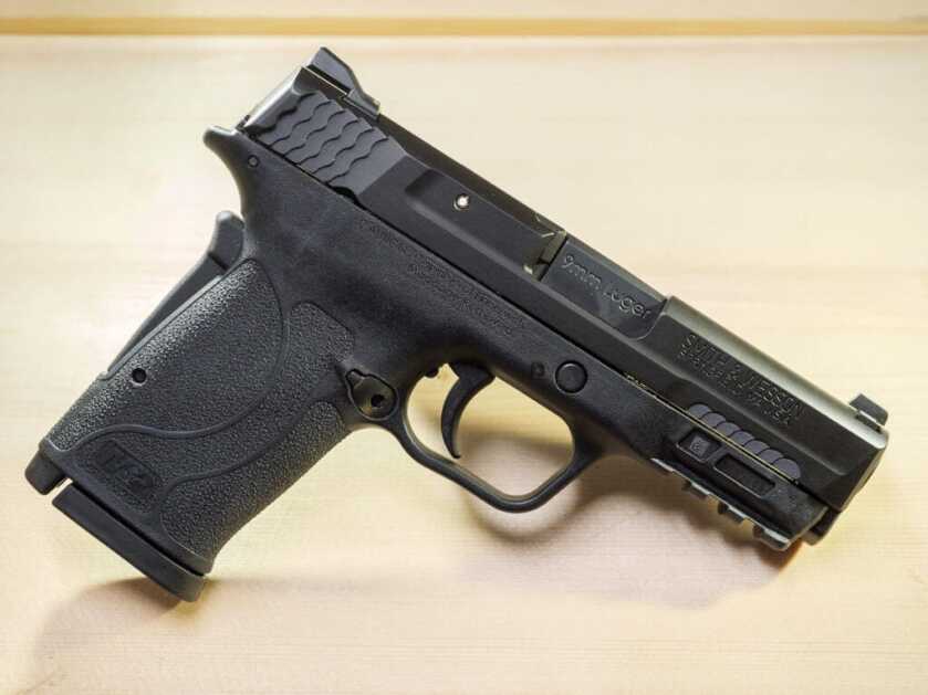 Smith & Wesson M&P 9mm SHIELD EZ - Review Smith & Wesson M&P 9mm SHIELD EZ - Review