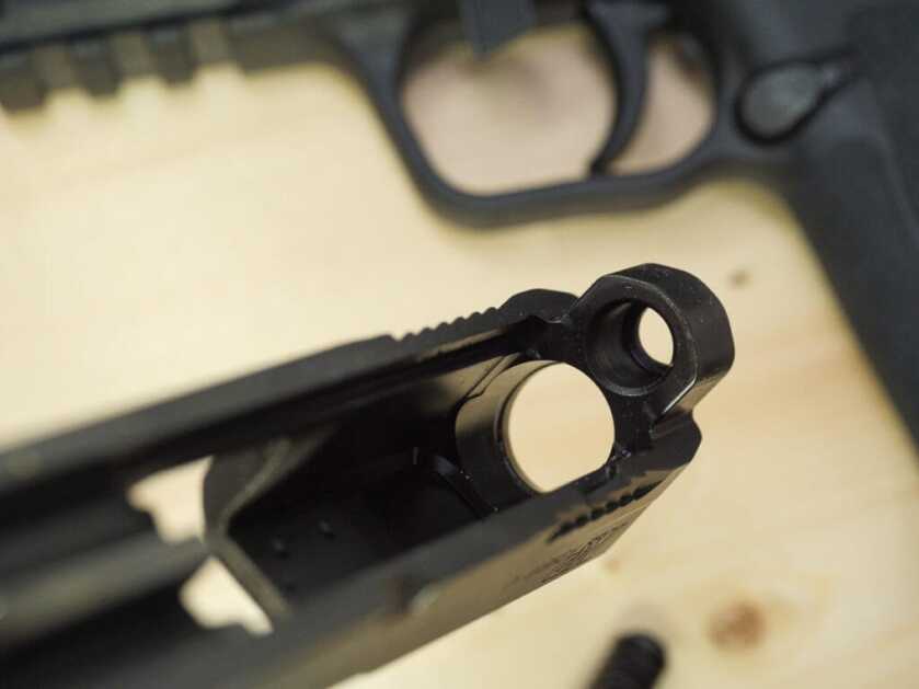 Smith & Wesson M&P 9mm SHIELD EZ - Review Smith & Wesson M&P 9mm SHIELD EZ - Review