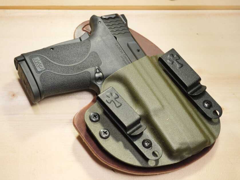 Smith & Wesson M&P 9mm SHIELD EZ - Review Smith & Wesson M&P 9mm SHIELD EZ - Review