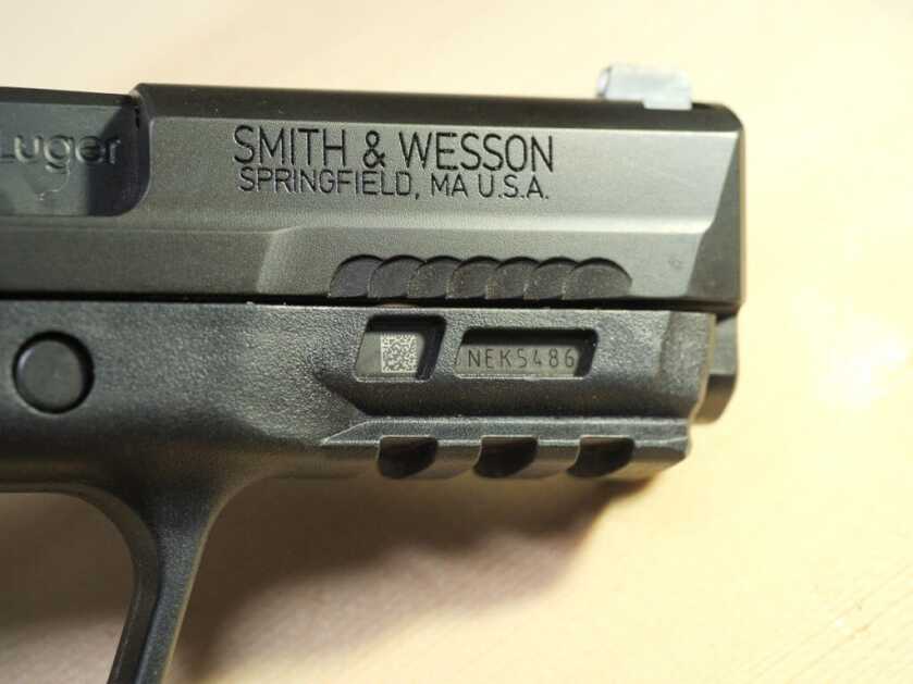 Smith & Wesson M&P 9mm SHIELD EZ - Review Smith & Wesson M&P 9mm SHIELD EZ - Review