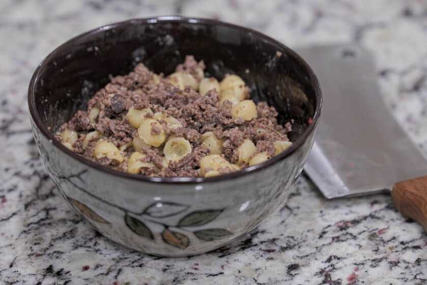 Simple Gourmet: Knife-Ground Meat Meals Simple Gourmet: Knife-Ground Meat Meals