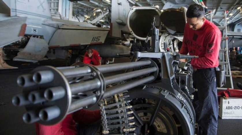 Loaches, Snakes, and the GE M134 Minigun Loaches, Snakes, and the GE M134 Minigun