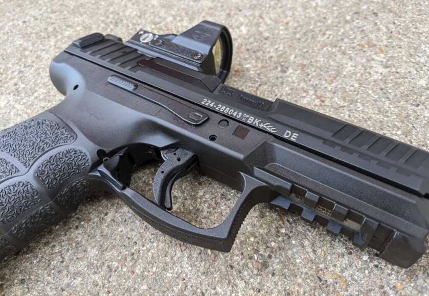 A Poor Takes the Optics-Ready HK VP9 for a Spin
