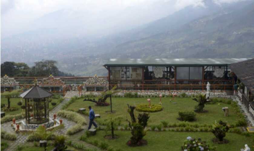 Pablo's Hippos: The Death of the Most Dangerous Man in the World