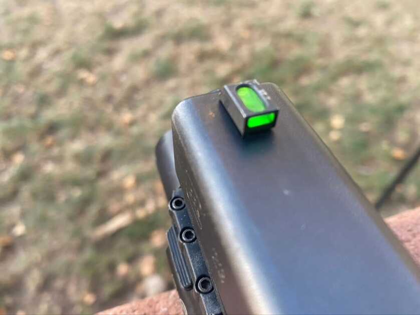  Parasec Sight green front