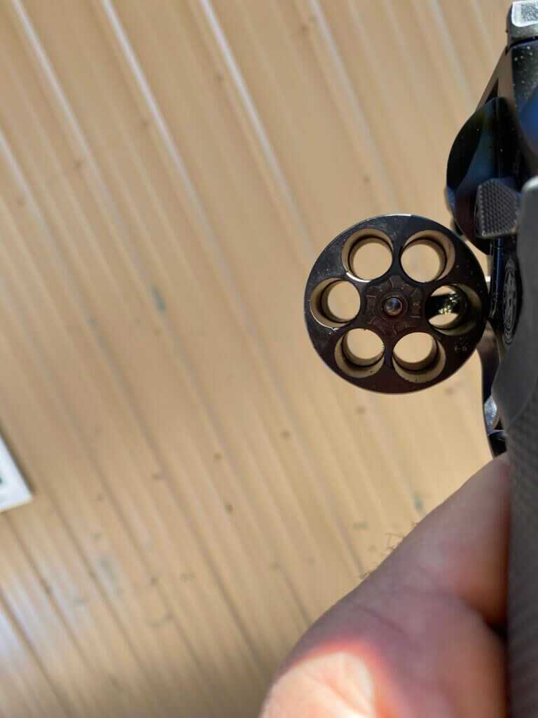 Clay Buys His First Revolver - Smith & Wesson 325 Night Guard