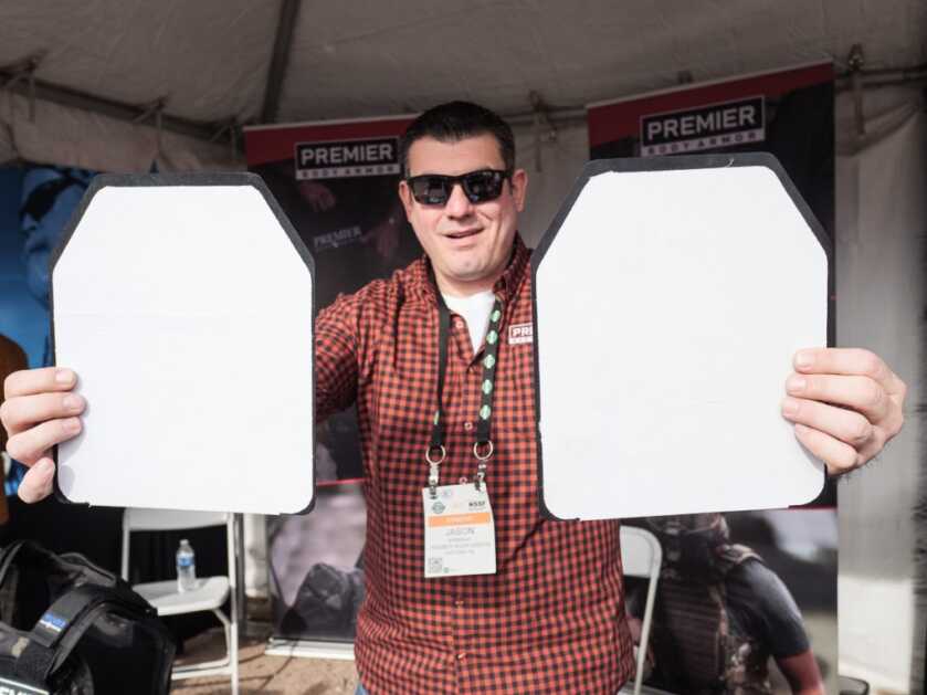 Four-Pound Stratis Level IV Armor & Eclipsys Cooling Panel -- SHOT Show 2022 Four-Pound Stratis Level IV Armor & Eclipsys Cooling Panel -- SHOT Show 2022