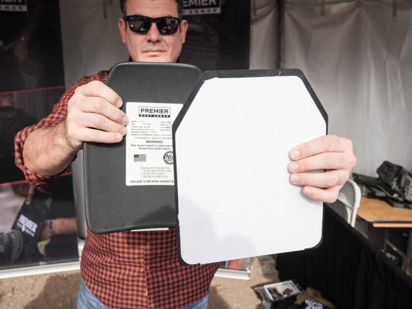 Four-Pound Stratis Level IV Armor & Eclipsys Cooling Panel -- SHOT Show 2022 Four-Pound Stratis Level IV Armor & Eclipsys Cooling Panel -- SHOT Show 2022