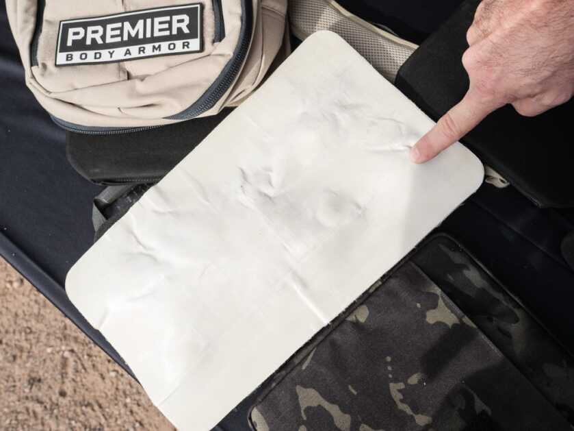 Four-Pound Stratis Level IV Armor & Eclipsys Cooling Panel -- SHOT Show 2022 Four-Pound Stratis Level IV Armor & Eclipsys Cooling Panel -- SHOT Show 2022