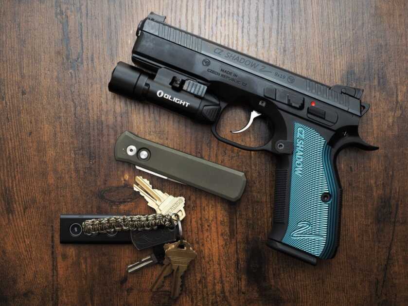 New Olight Valkyrie Turbo LEP - Laser Weapon Light? Full Review