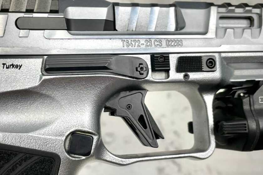 SFx RIVAL-S ambidextrous controls