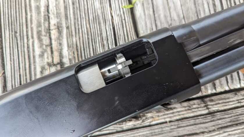 Winchester shotgun design and interior close-up