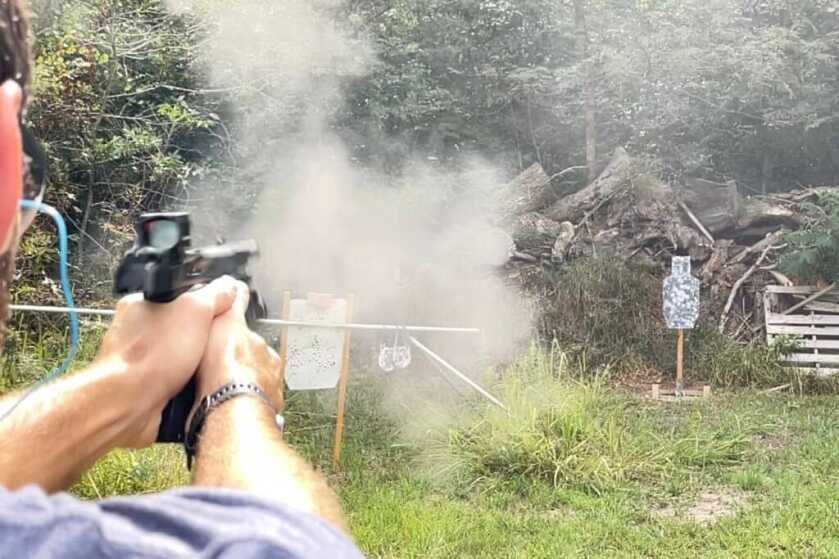 2 - Bushnell RXM-300 Reflex Sight Review Shooting with the Bushnell RXM-300