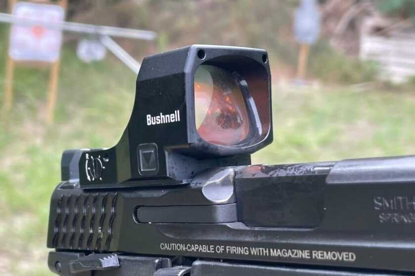 2 - Bushnell RXM-300 Reflex Sight Review Window of the RXM-300