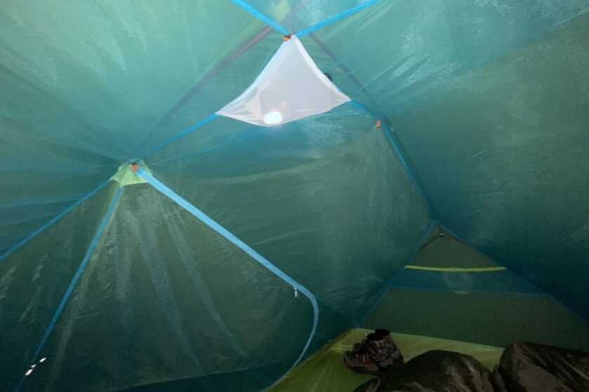 Light dispersing pocket for the Marmot Superalloy 3P 