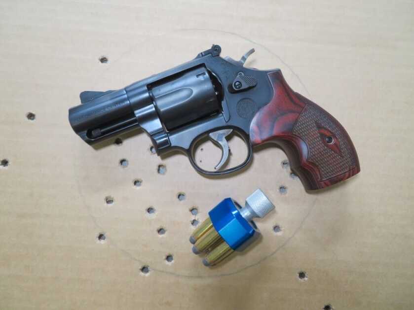 S&W Performance Center Model 19 Carry Comp with Pachmyr speed loader