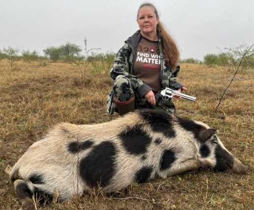 handgun hunting wild sow