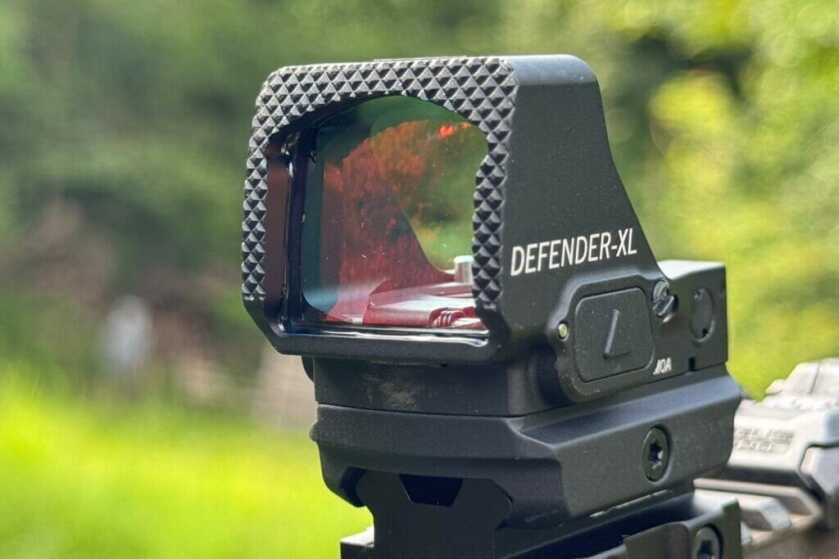 Closeup on the front view of a Vortex red dot