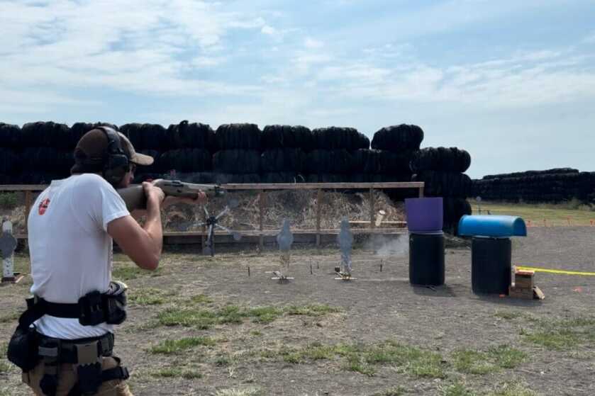 using the Beretta 1301 Tactical Mod.2 at a competition