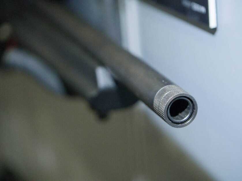 Close up of the barrel thread protector.