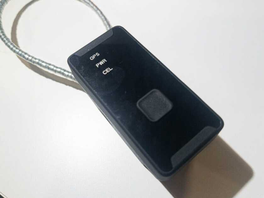 The back of the lock with a display.