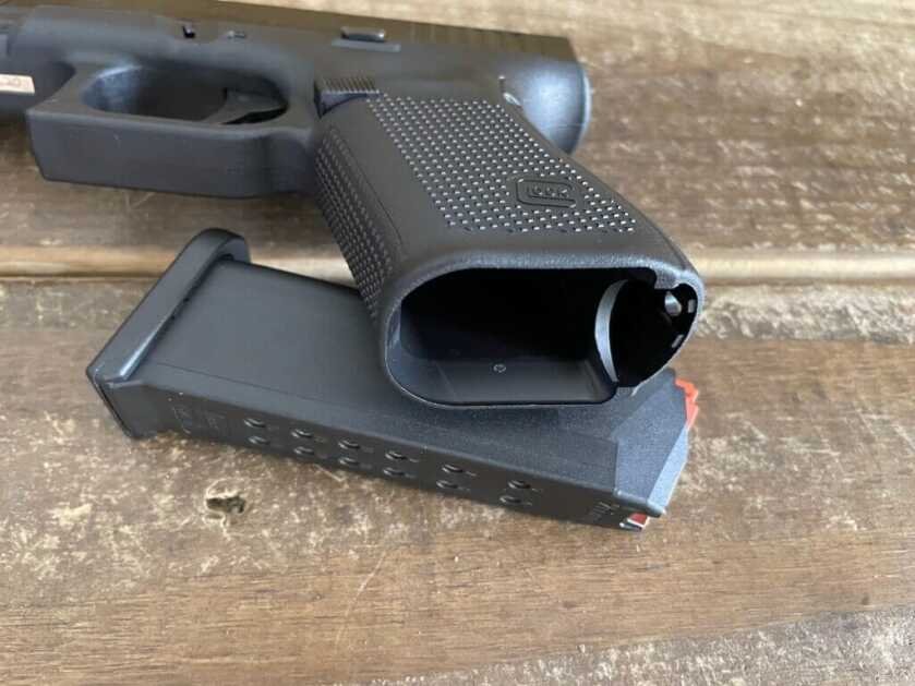 Glock G49 flared magazine well