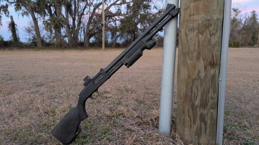 Mossberg 590 shotgun