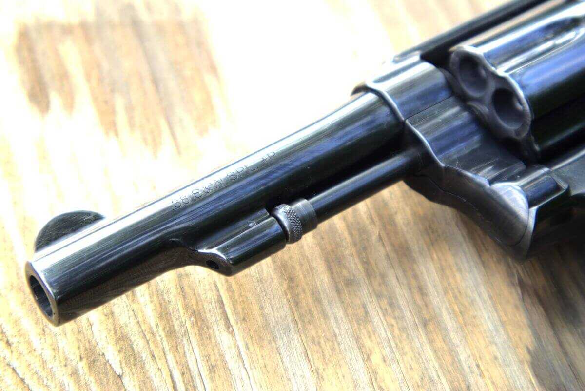 Smith & Wesson Model 10 .38 Special revolver pencil barrel