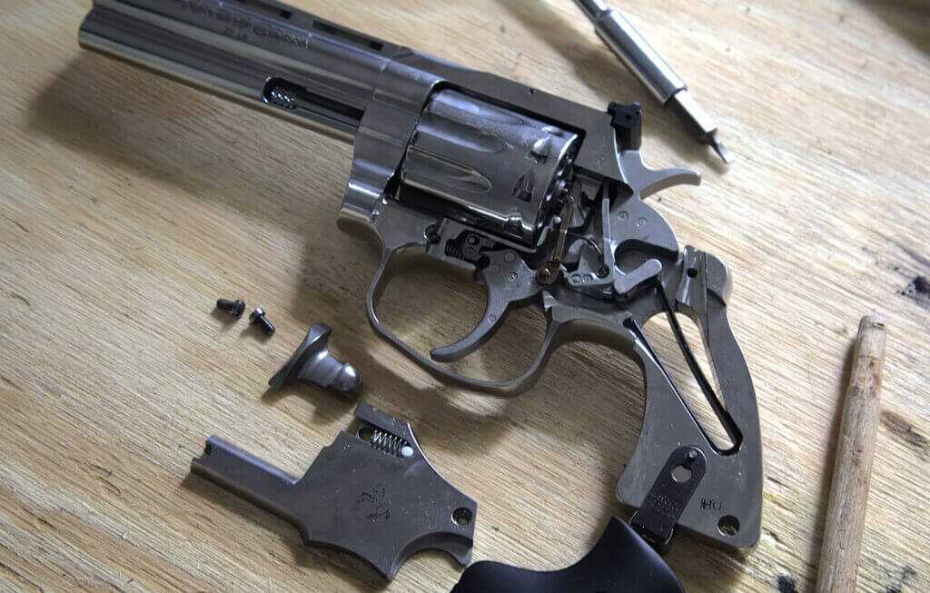 colt king cobra 22 disassembled