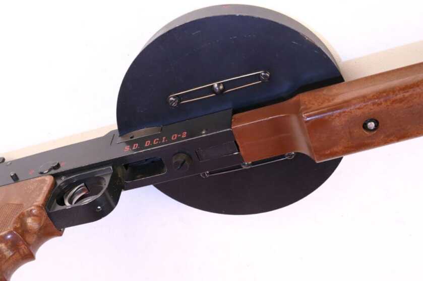 Two Criminals and The American 180 Submachine Gun: 1,200 RPM Rimfire Ripper Two Criminals and The American 180 Submachine Gun: 1,200 RPM Rimfire Ripper