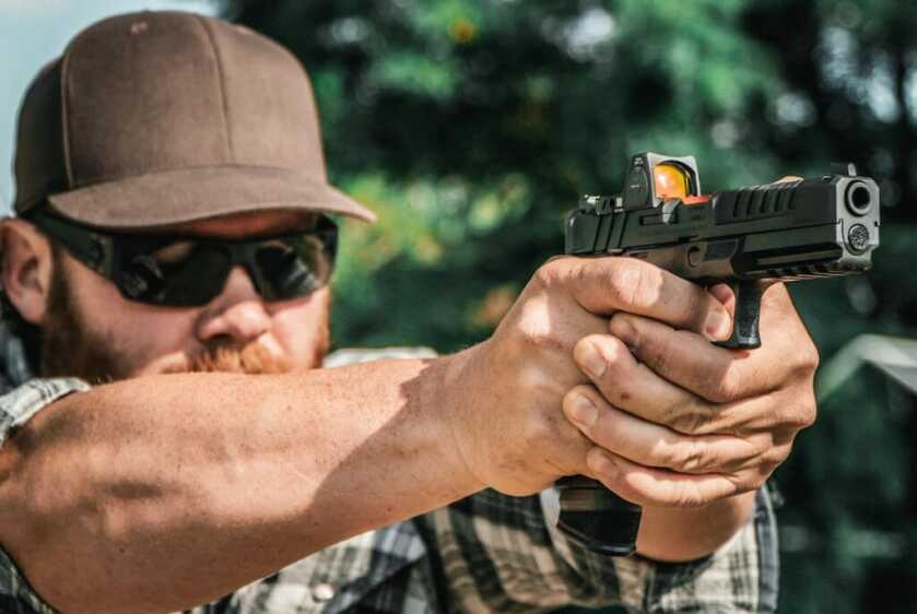True Pearce shooting the Springfield Armory Echelon 9mm during a pistol drill