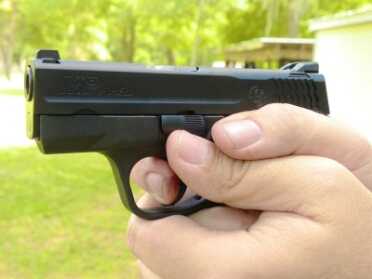 Smith & Wesson M&P-9 Shield - Range Report - New Gun Review Smith & Wesson M&P9