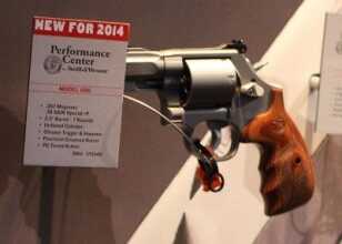 S&W002
