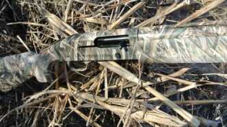 The Max-5 covered 930 against some reeds in a duck blind. The reeds in the pattern do look pretty good next to the real thing.