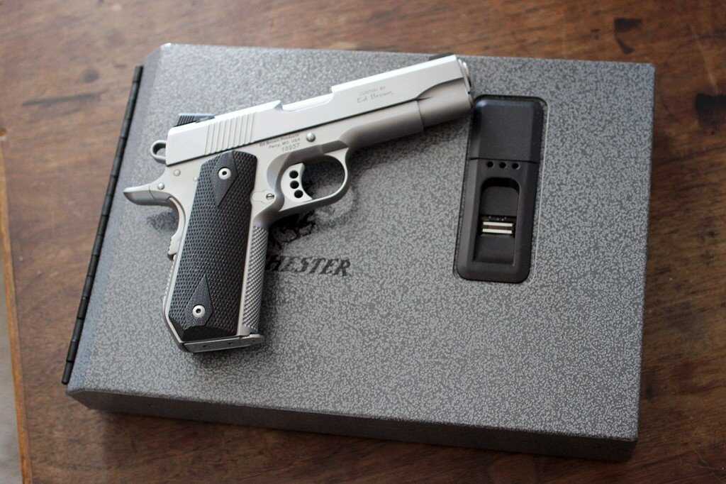 Winchester eVault biometric micro safe drawer gun safe 2026