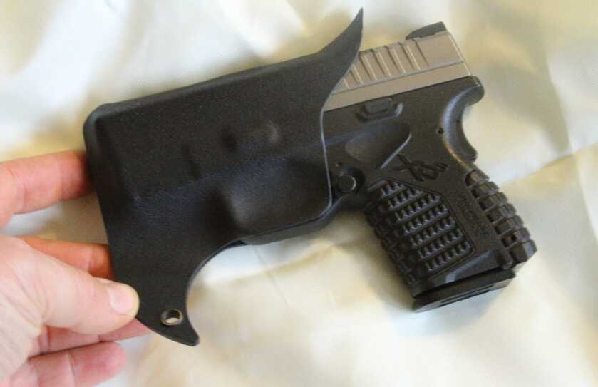 Armored Carry Kydex pocket holster with Springfield XD-S