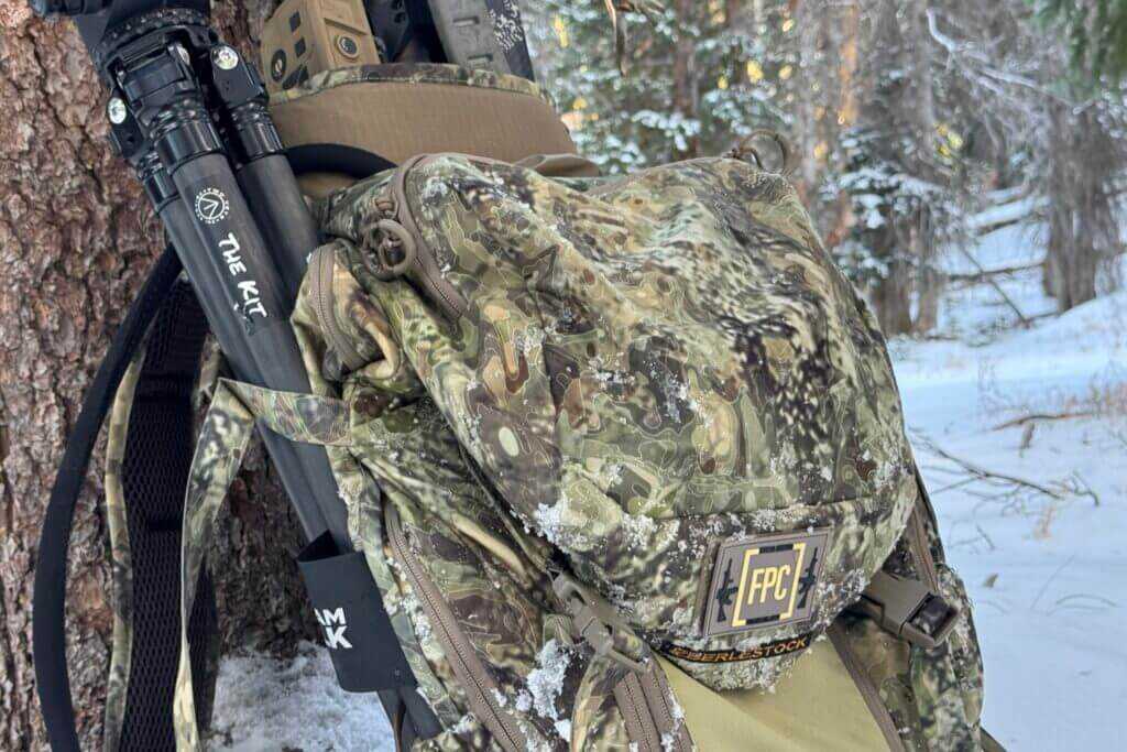 Floating lid allows for quick access of important gear