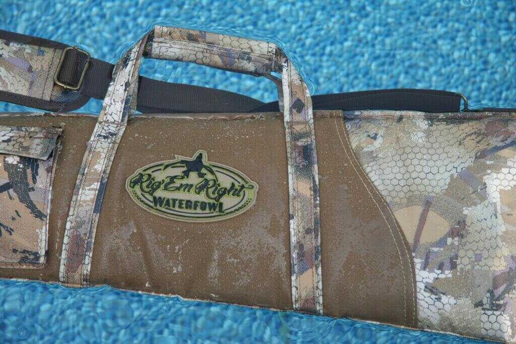 Rig Em Right floating Full Choke gun case for waterfowl