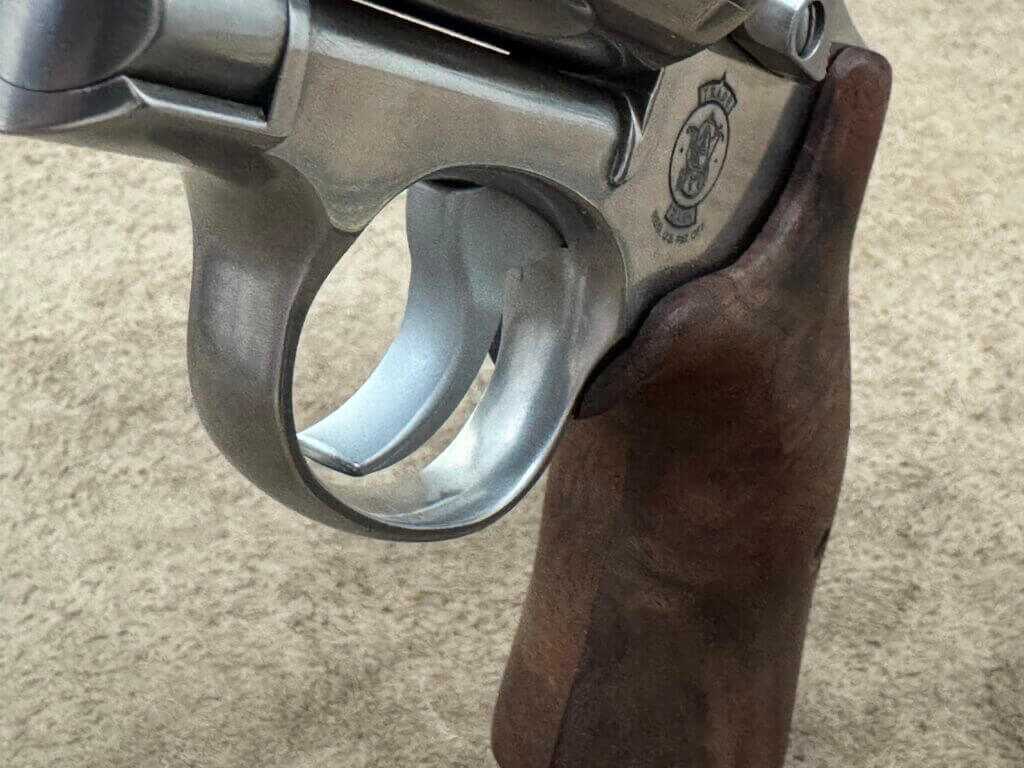 S&W 629 Mountain Gun smooth radiused trigger close up