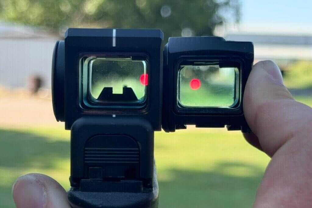 2 red dots being compared 