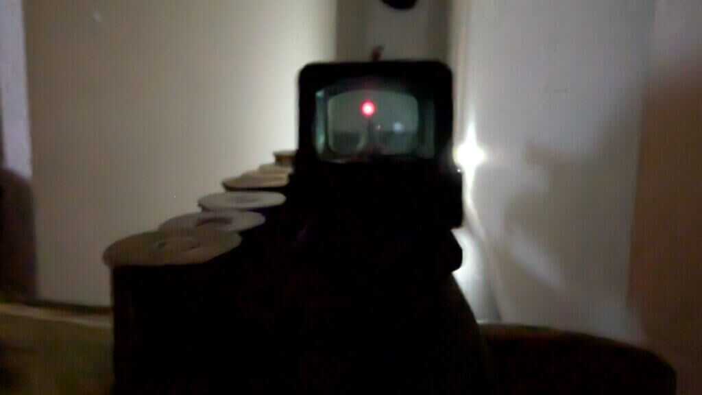 red dot and weapon light interaction showing potential washout