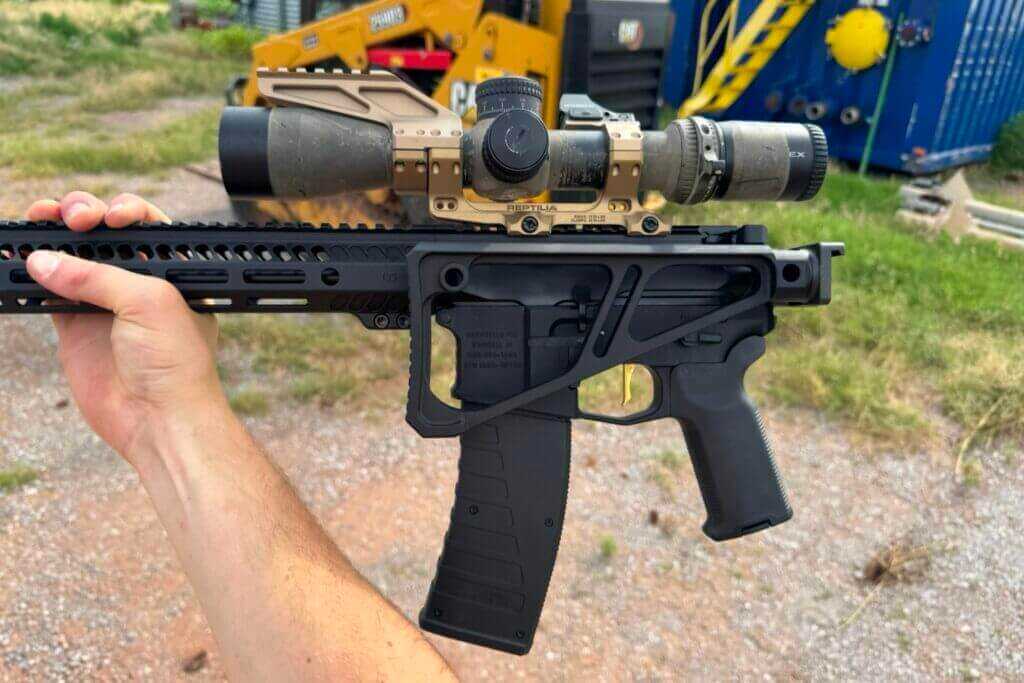 Apogee upper on BRN-180M lower with folding stock